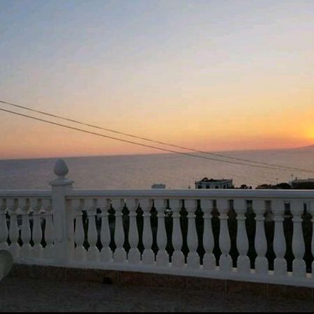 Vistas Al Mar Villa Adra Exterior photo