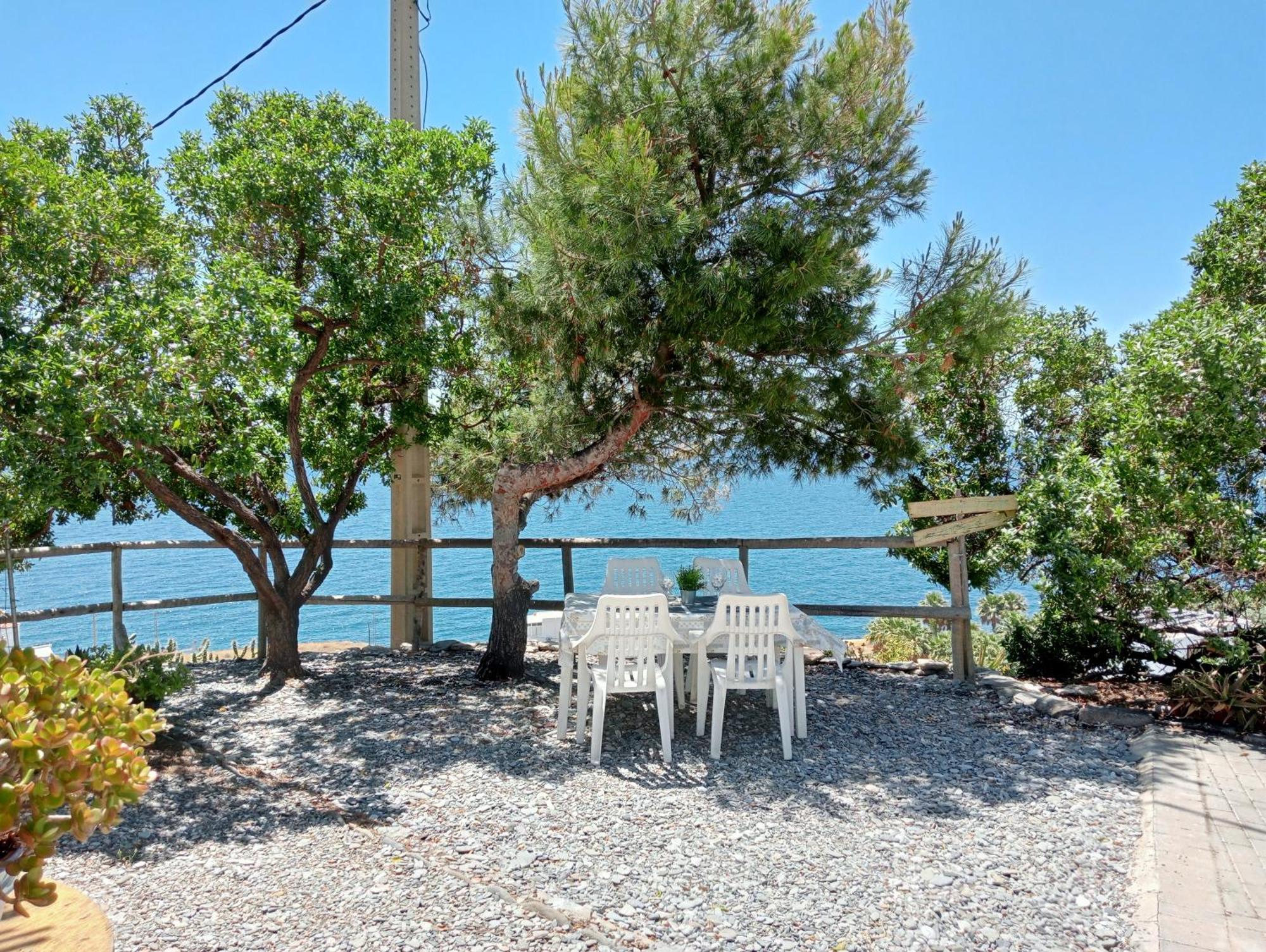 Vistas Al Mar Villa Adra Exterior photo